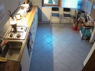 voyeurcam-julmodels-kitchen-2