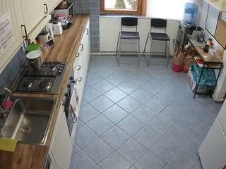 voyeurcam-julmodels-kitchen-2