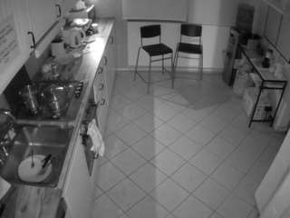 voyeurcam-julmodels-kitchen-2