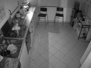 voyeurcam-julmodels-kitchen-2