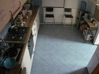 voyeurcam-julmodels-kitchen-2
