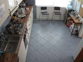 voyeurcam-julmodels-kitchen-2