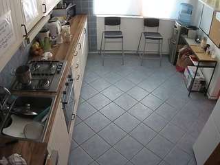 voyeurcam-julmodels-kitchen-2