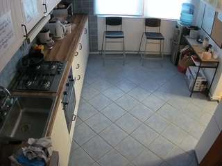 voyeurcam-julmodels-kitchen-2