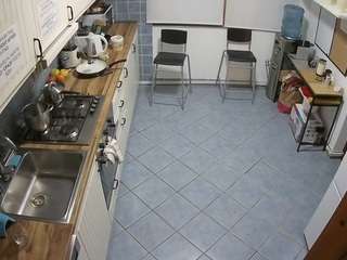 voyeurcam-julmodels-kitchen-2