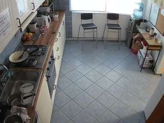voyeurcam julmodels kitchen 2