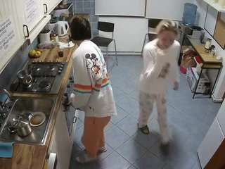 voyeurcam-julmodels-kitchen-2