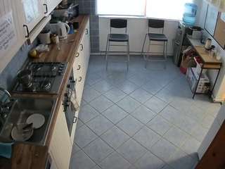 voyeurcam-julmodels-kitchen-2