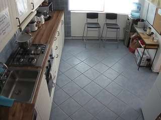 voyeurcam-julmodels-kitchen-2