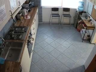 voyeurcam julmodels kitchen 2