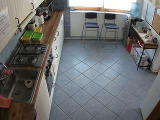 voyeurcam-julmodels-kitchen-2