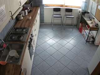 voyeurcam-julmodels-kitchen-2