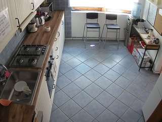 voyeurcam-julmodels-kitchen-2