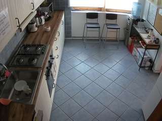 voyeurcam-julmodels-kitchen-2