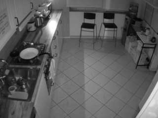 voyeurcam-julmodels-kitchen-2