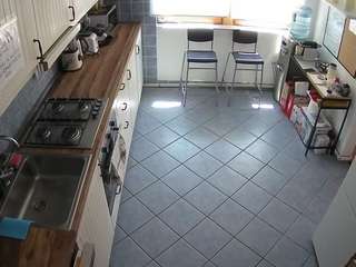 voyeurcam-julmodels-kitchen-2