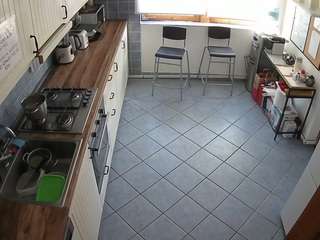 voyeurcam-julmodels-kitchen-2