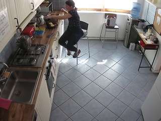 voyeurcam-julmodels-kitchen-2