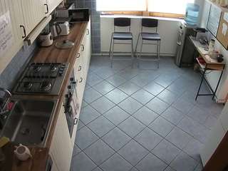voyeurcam-julmodels-kitchen-2