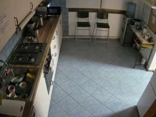 voyeurcam-julmodels-kitchen-2