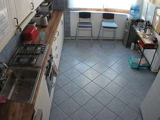 voyeurcam-julmodels-kitchen-2