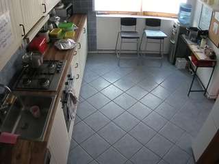 voyeurcam-julmodels-kitchen-2