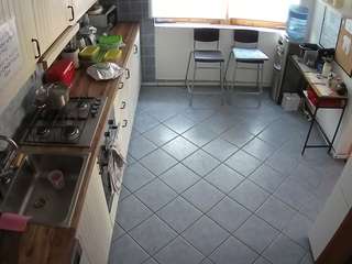 voyeurcam-julmodels-kitchen-2