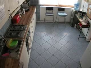 voyeurcam-julmodels-kitchen-2