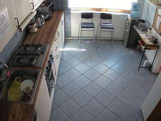 voyeurcam-julmodels-kitchen-2