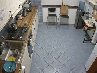 voyeurcam-julmodels-kitchen-2