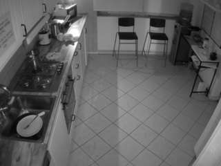 voyeurcam-julmodels-kitchen-2