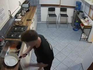voyeurcam-julmodels-kitchen-2