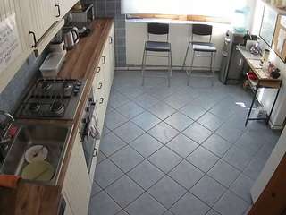 voyeurcam-julmodels-kitchen-2