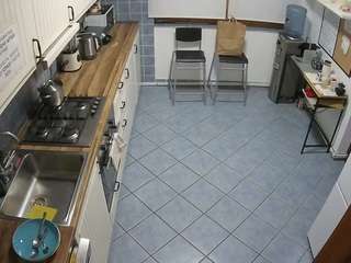 voyeurcam-julmodels-kitchen-2