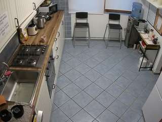voyeurcam-julmodels-kitchen-2