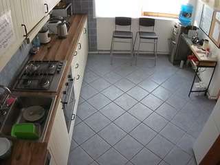 voyeurcam-julmodels-kitchen-2