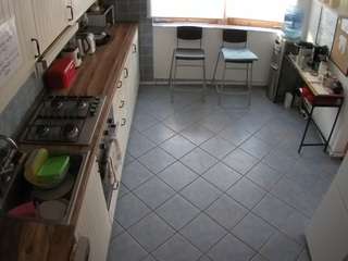 voyeurcam-julmodels-kitchen-2