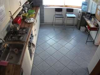 voyeurcam-julmodels-kitchen-2