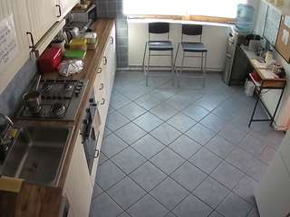 voyeurcam-julmodels-kitchen-2