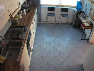 voyeurcam-julmodels-kitchen-2