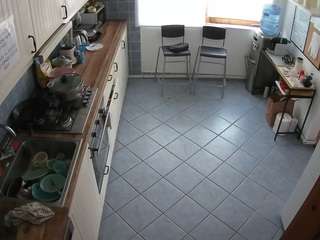 voyeurcam-julmodels-kitchen-2