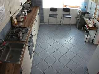 voyeurcam-julmodels-kitchen-2