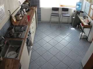 voyeurcam-julmodels-kitchen-2