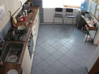 voyeurcam-julmodels-kitchen-2