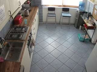 voyeurcam-julmodels-kitchen-2