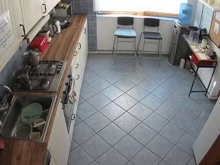 voyeurcam-julmodels-kitchen-2
