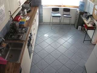 voyeurcam-julmodels-kitchen-2