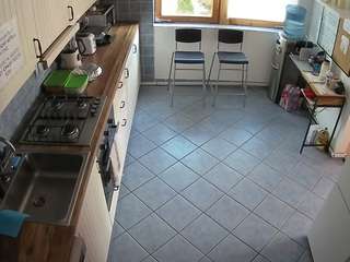 voyeurcam-julmodels-kitchen-2