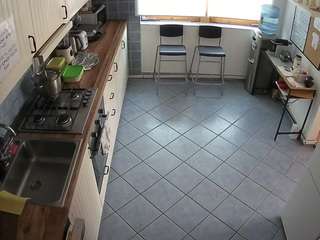 voyeurcam-julmodels-kitchen-2