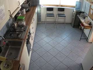 voyeurcam-julmodels-kitchen-2 live webcam show